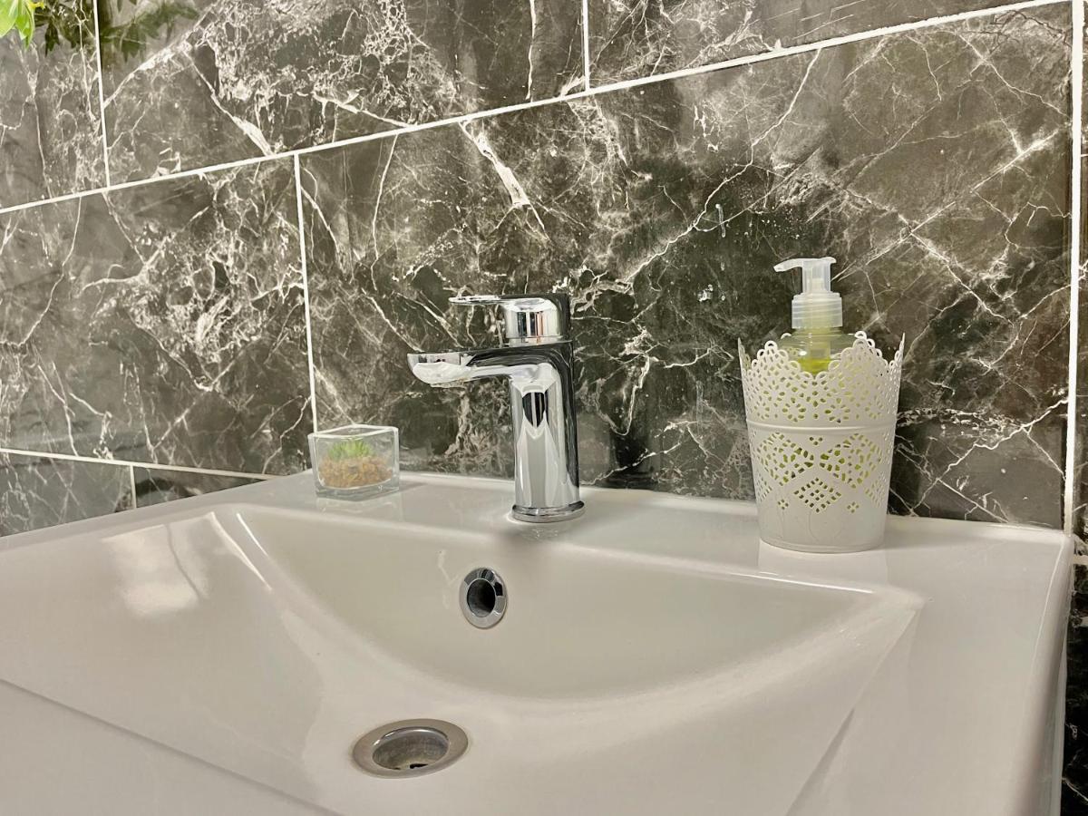 Apartamento City Centre Gem In Southend Near The Beach, Station And Parking Exterior foto